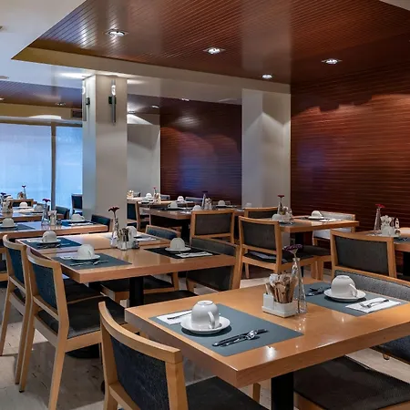 Vincci Puertochico Отель 4*