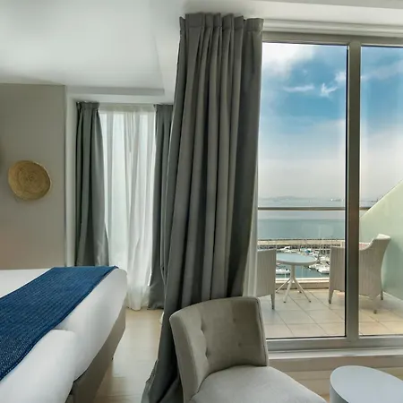 Отель Vincci Puertochico 4*