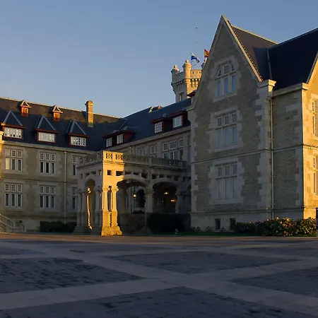 Vincci Puertochico 4* Santander