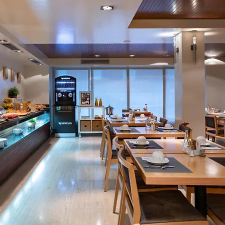 Vincci Puertochico Hotel 4*