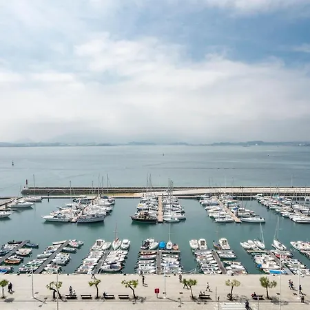 Vincci Puertochico Hotel 4*