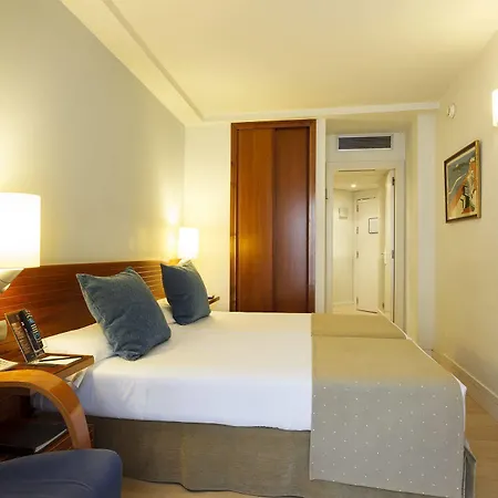 Vincci Puertochico Hotel