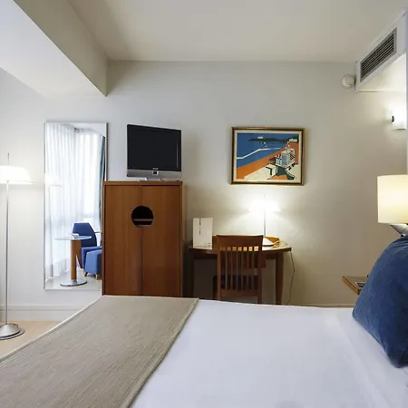 Vincci Puertochico Hotel