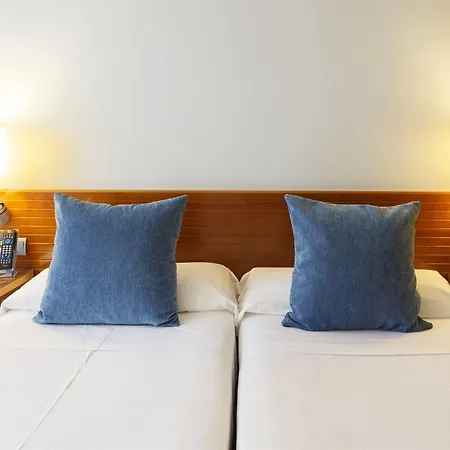 Vincci Puertochico Hotel