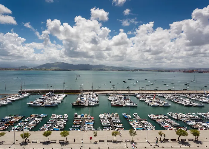 Vincci Puertochico Hotell Santander