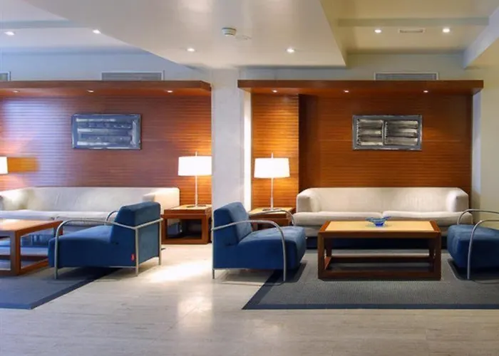 Vincci Puertochico Hotel 4*