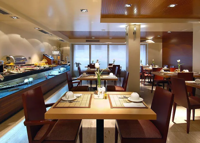 מלון Vincci Puertochico