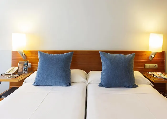 Vincci Puertochico Hotel