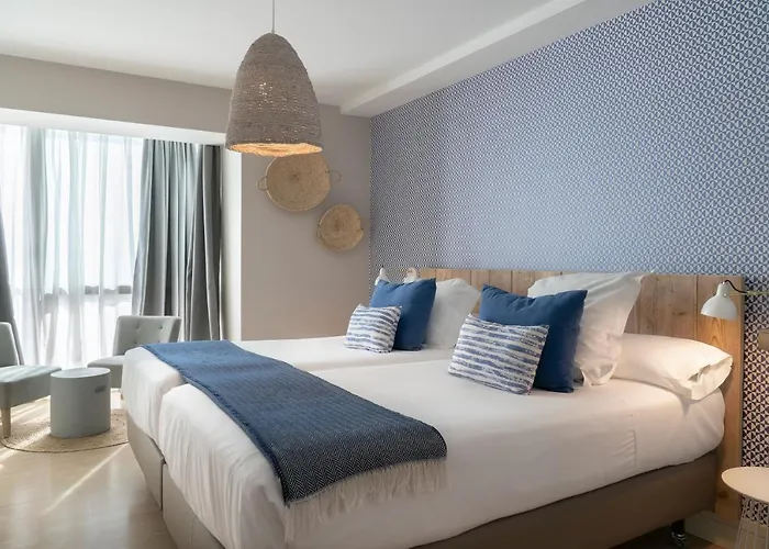 Vincci Puertochico 4* Santander