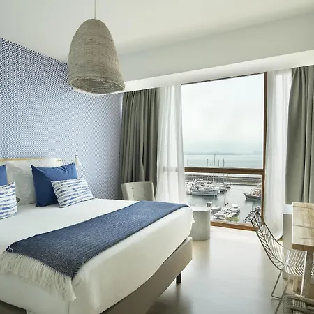 Hotel Vincci Puertochico 4*