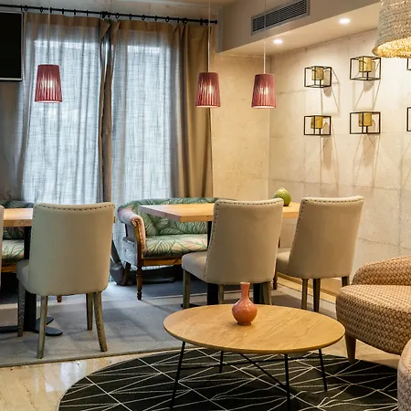 Vincci Puertochico Hotel 4*