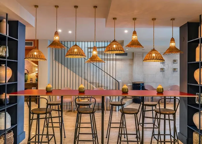 Vincci Puertochico Otel