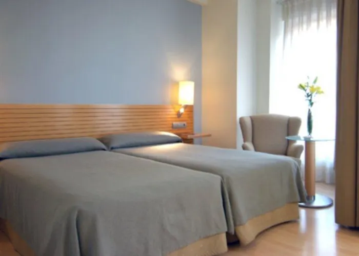 Vincci Puertochico Otel