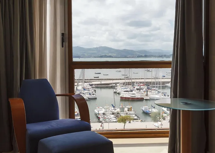 Vincci Puertochico Otel