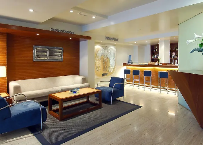 Vincci Puertochico Otel