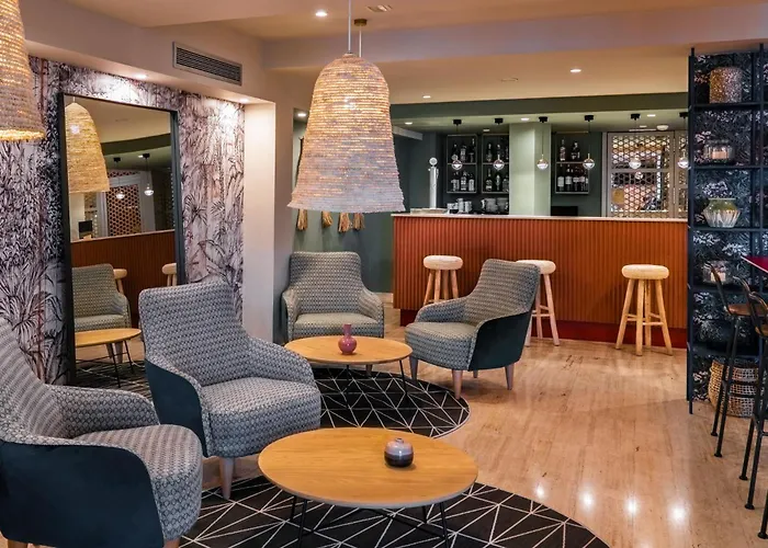 Vincci Puertochico Otel 4*